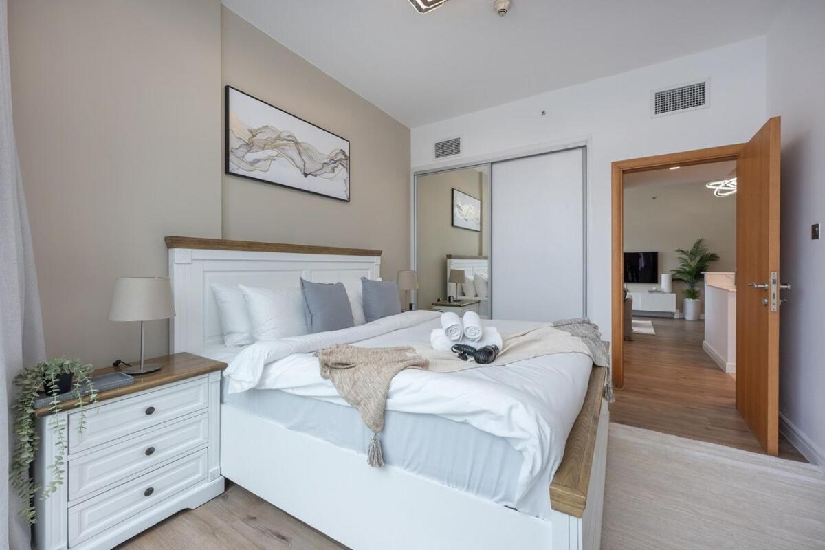 Sleeps 4 In 1 Bed Gorgeous Flat In Marina Diamond 4 Apartment Dubai